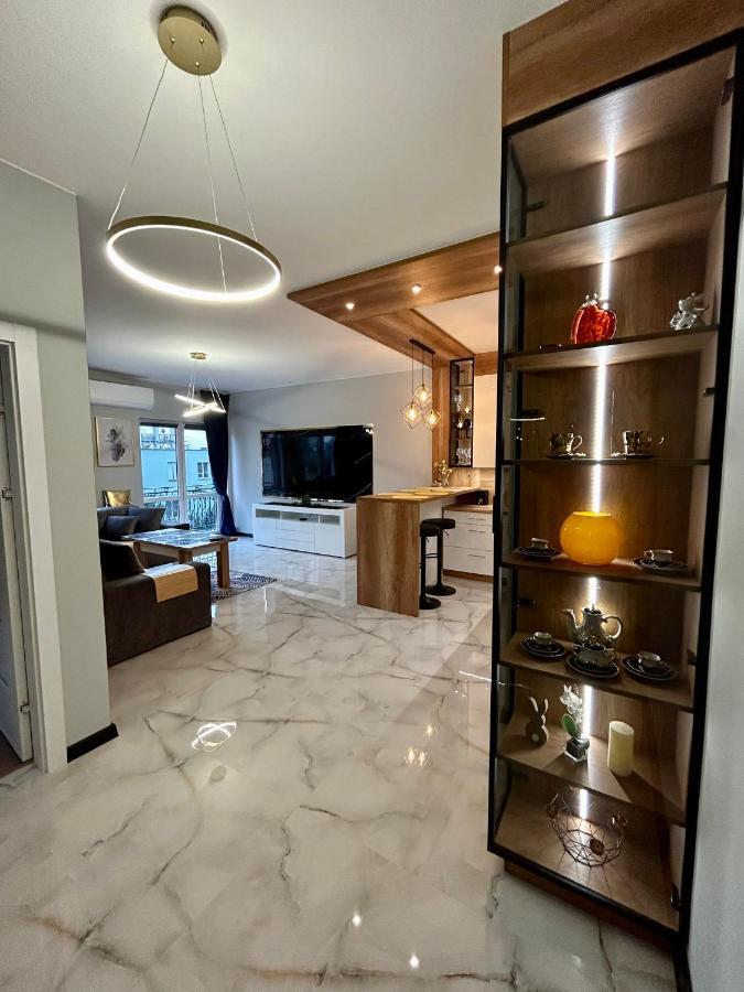 Golden Luxury Suite Nowy Dwór Mazowiecki المظهر الخارجي الصورة